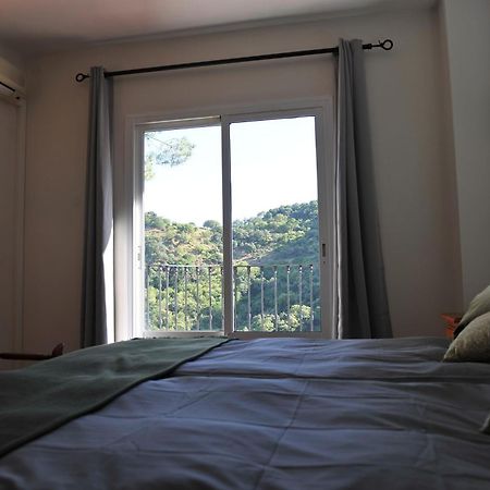 Hotel La Fuentecilla Algatocín Zimmer foto