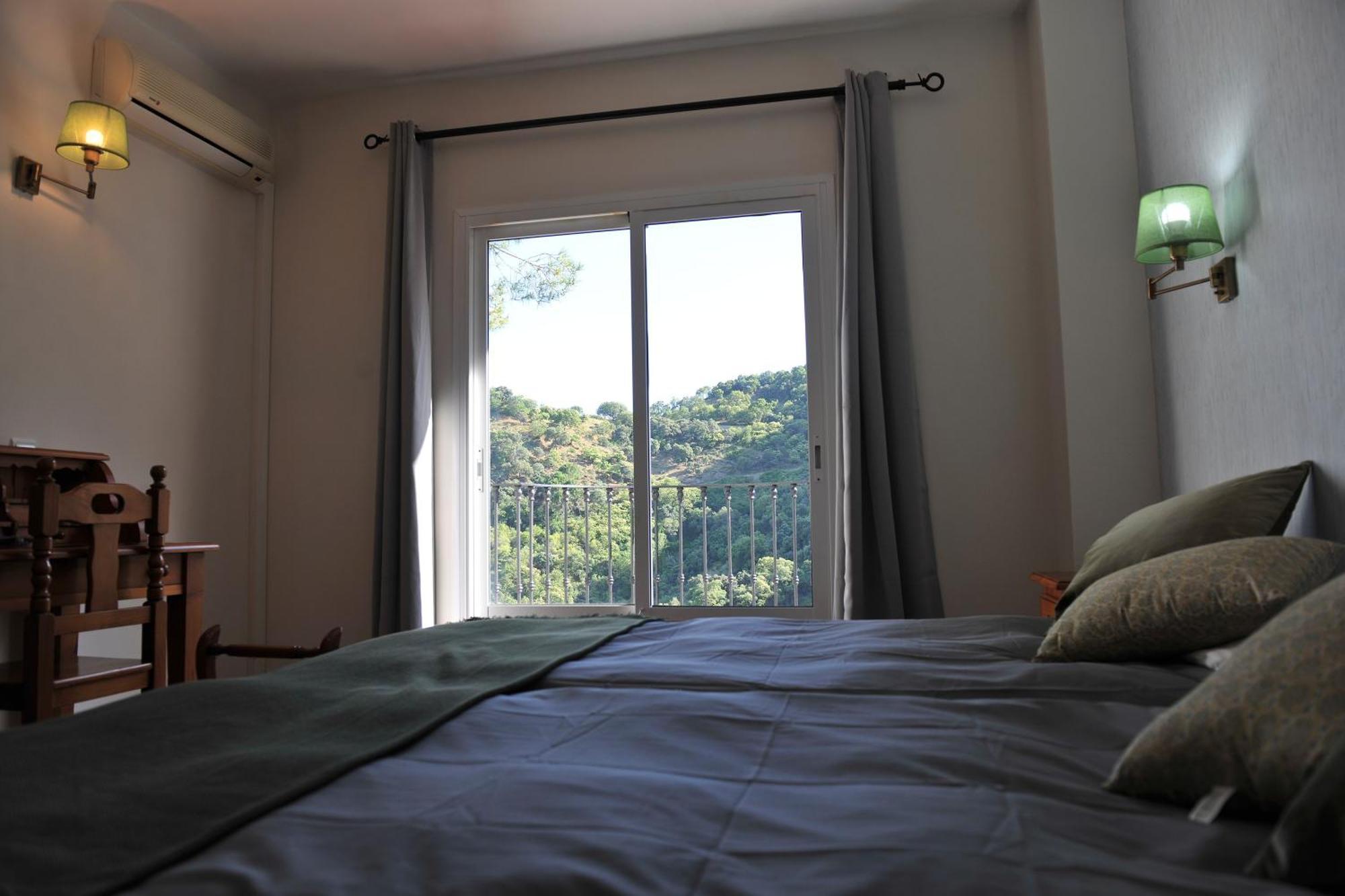 Hotel La Fuentecilla Algatocín Zimmer foto